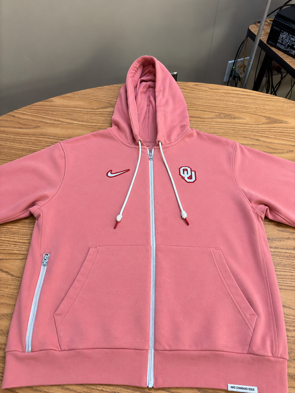 Nike Oklahoma Sooners OU Standard Issue Full Zip Hoodie Men’s XL Pink